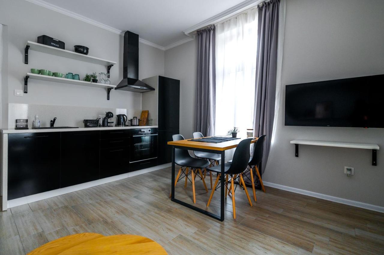 Boutique 2-Bedroom Apartment In 소피아 외부 사진