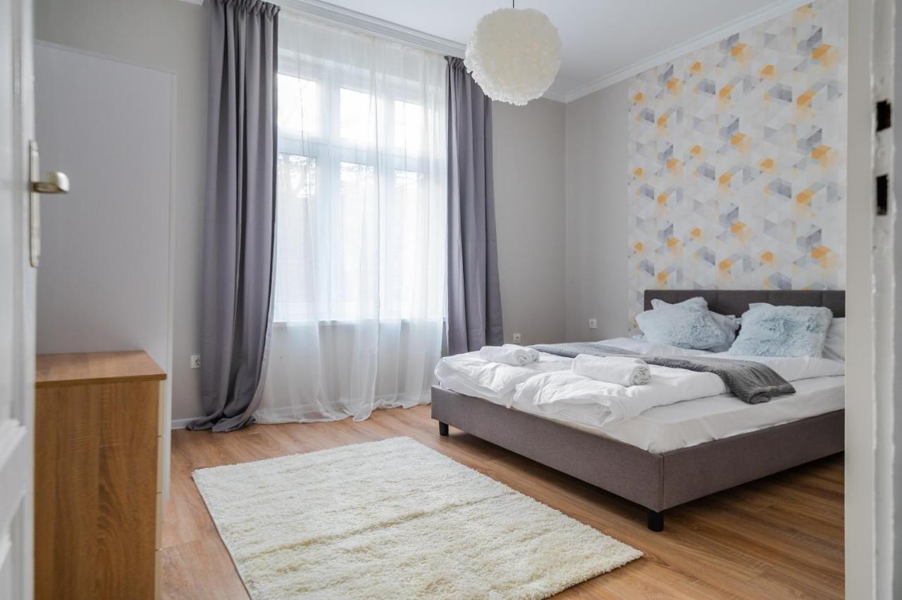 Boutique 2-Bedroom Apartment In 소피아 외부 사진